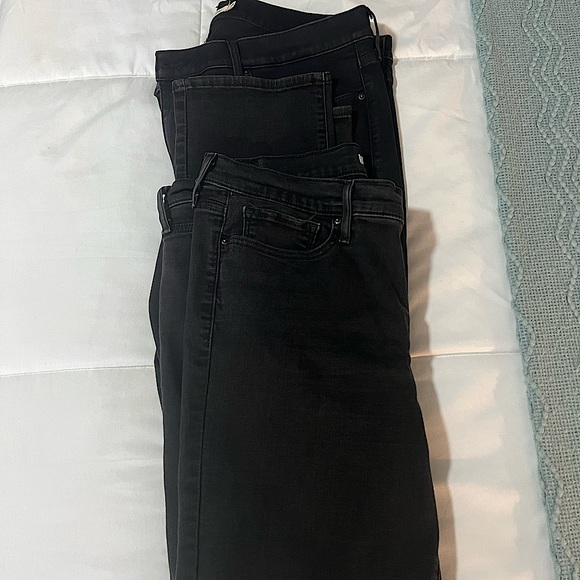 Two used Womens Levi’s jeans size 34 - Picture 2 of 3